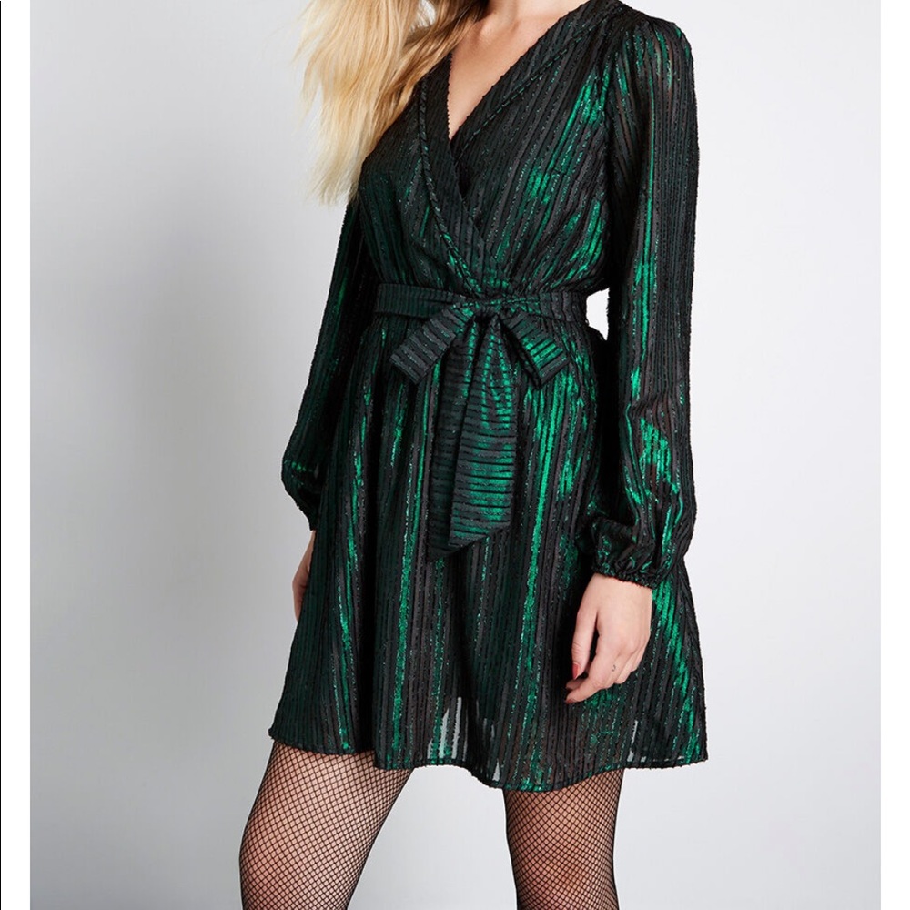 Your time to shine ModCloth Emerald Dress 2x